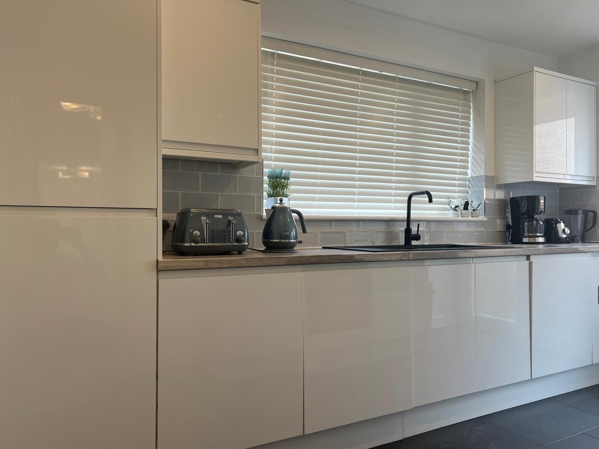 Luxe 5 Bed Bungalow In Snodland, Medway, Kent Ngoại thất bức ảnh