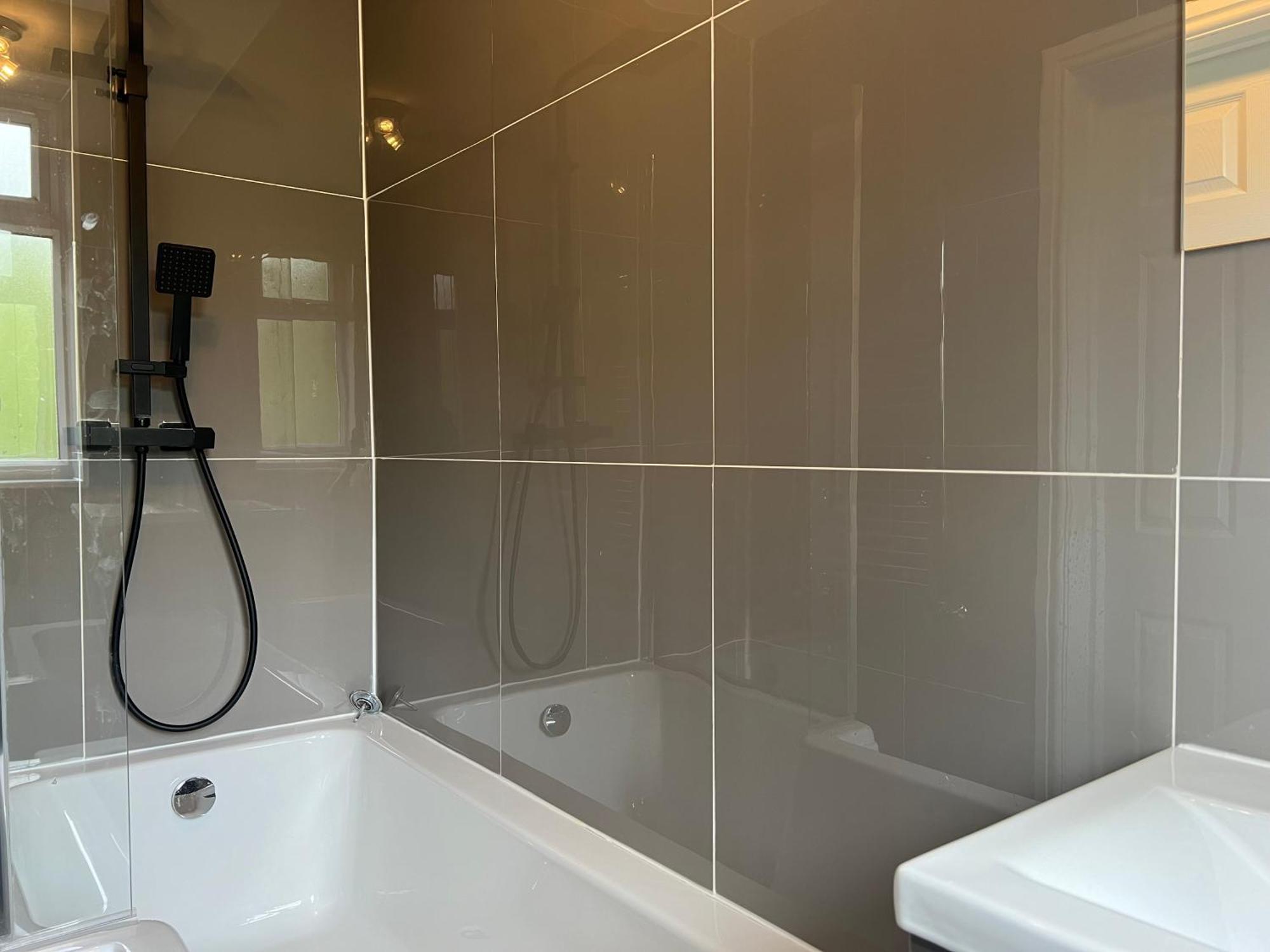 Luxe 5 Bed Bungalow In Snodland, Medway, Kent Ngoại thất bức ảnh