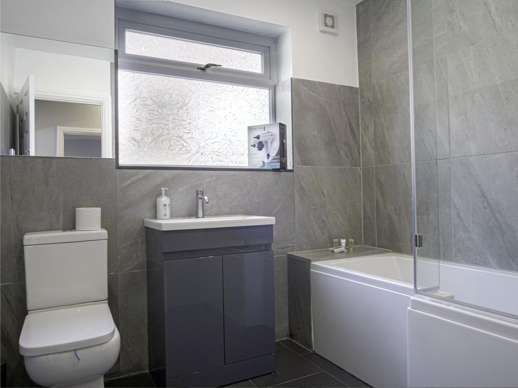 Luxe 5 Bed Bungalow In Snodland, Medway, Kent Ngoại thất bức ảnh