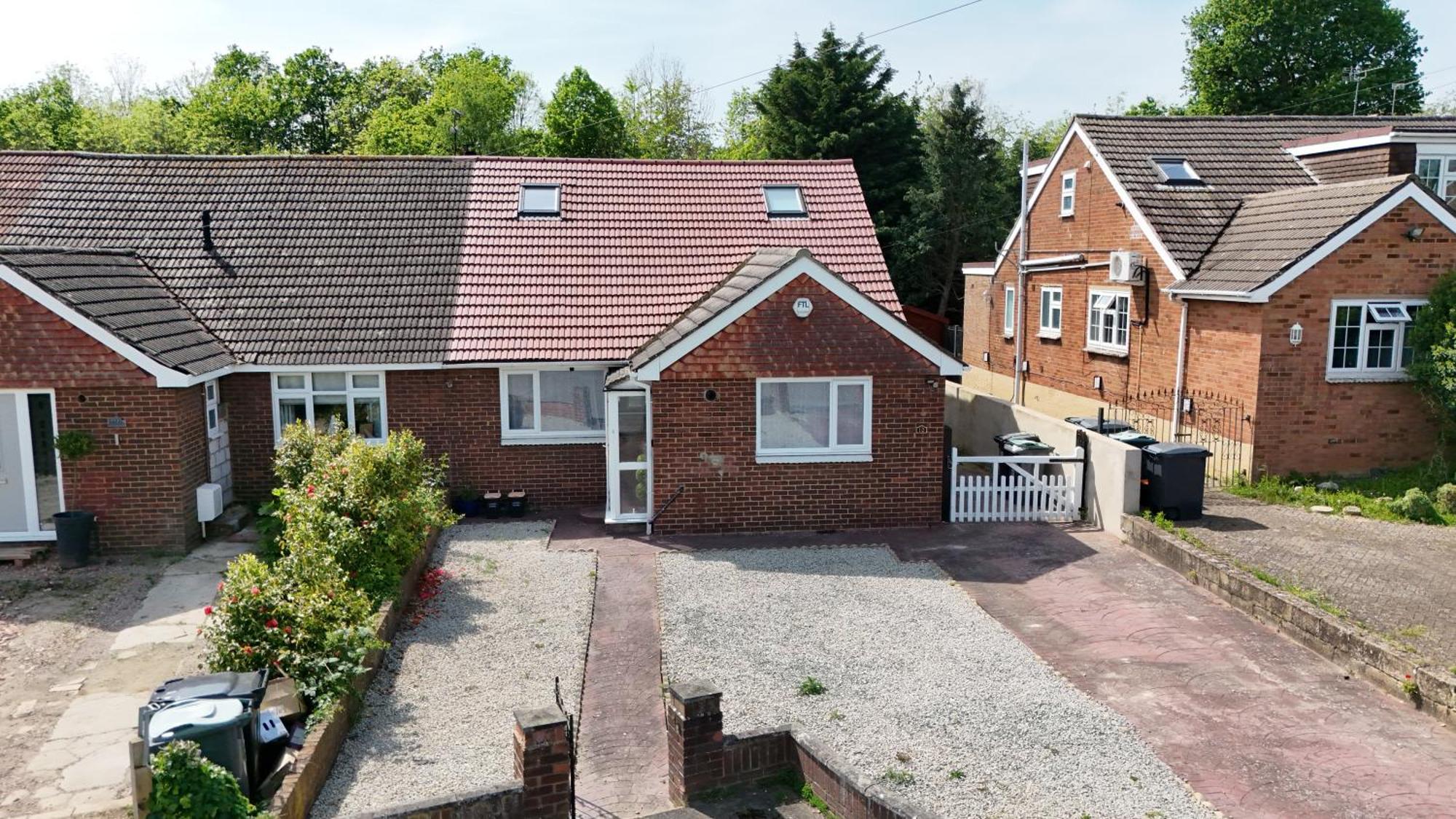 Luxe 5 Bed Bungalow In Snodland, Medway, Kent Ngoại thất bức ảnh