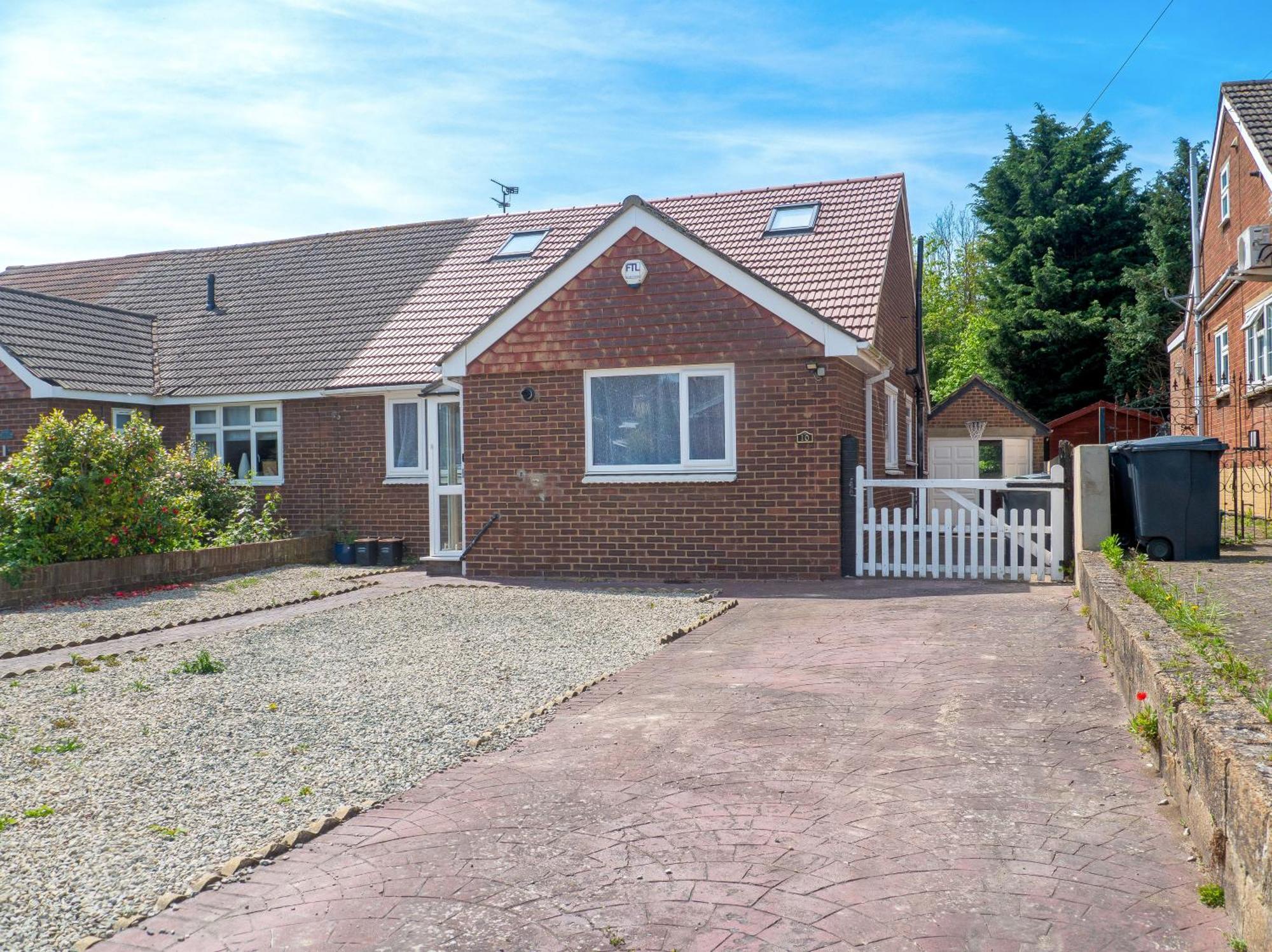 Luxe 5 Bed Bungalow In Snodland, Medway, Kent Ngoại thất bức ảnh